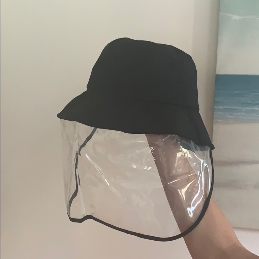 Face  Mask.  Chic !!!   Fashionable black hat